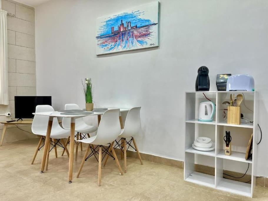 Carpediem Apart Alicante Centro Bajo A ภายนอก รูปภาพ