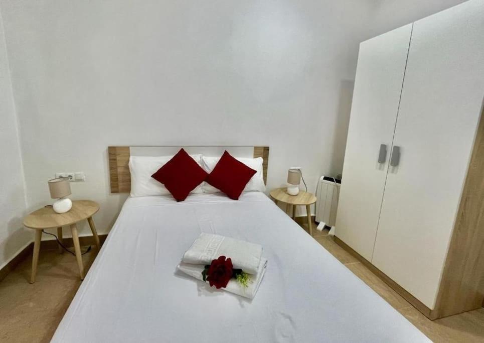Carpediem Apart Alicante Centro Bajo A ภายนอก รูปภาพ